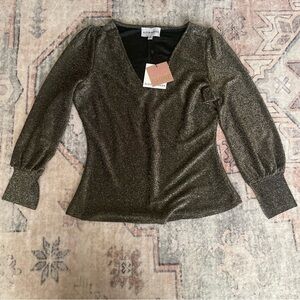 Alex and Parker Long Sleeve V-Neck Shimmer Blouse gold NWT! Size M